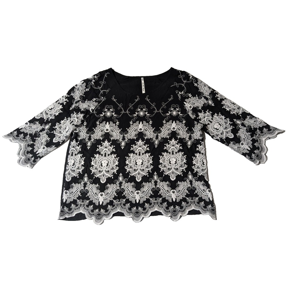 LEO & NICOLE Women Size XL Black White Lace Embroidered 3/4 Sleeve Blouse